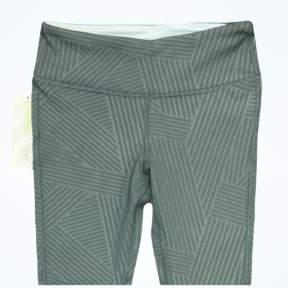 Marika Striped Grey Capri Leggings Sz XL - Picture 3 of 6